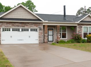 310 Shada Ln, Greenville, SC 29611