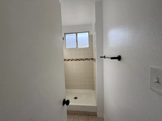 8319 S Western Ave #3 — Photo 9