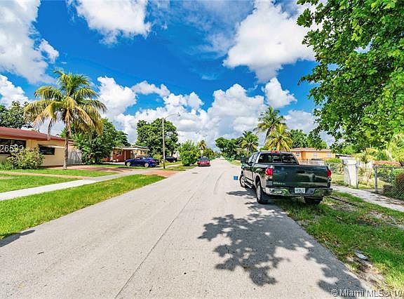 5th image of 300 NW 195th Ter