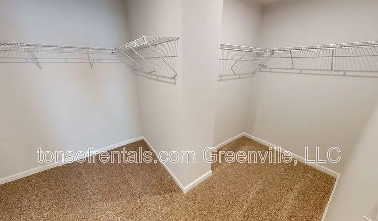 1109 Maridian St — Photo 16