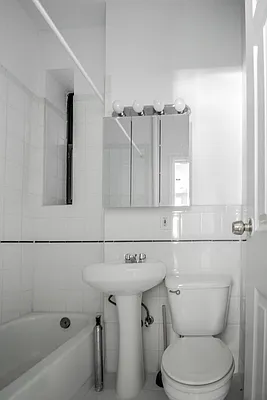 Rented by Halstead Real Estate | media 6