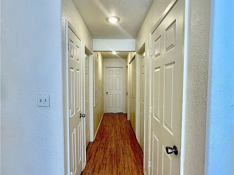 5042 Rainbow Blvd #106 — Photo 9
