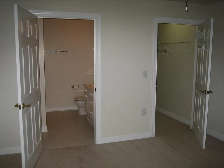 929 Morreene Rd — Photo 36