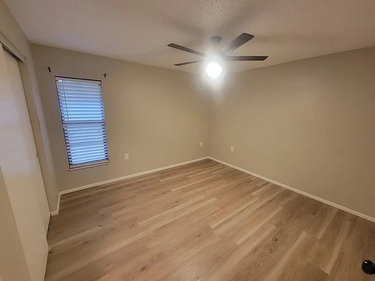 1305 Calamondin Dr — Photo 14