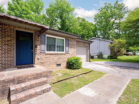 5th image of 8329 Iris Rd