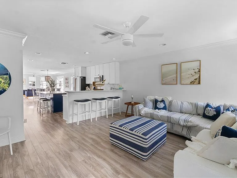 719 Park Ave — Photo 6
