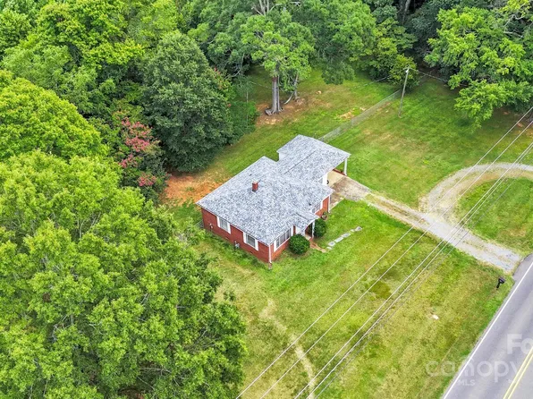 10437 Idlewild Rd, Matthews, NC 28105