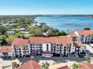 1624 Stickney Point Rd APT 404, Sarasota, FL 34231