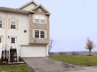109 Mountain Dr, Carnegie, PA 15106