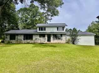 228 Ellington St, Center, TX 75935