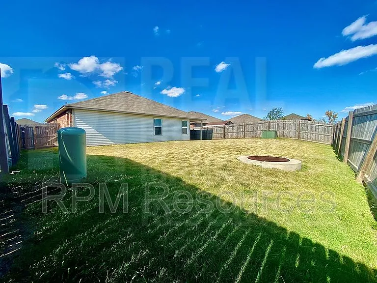 2932 Cider Mill Ln — Photo 21
