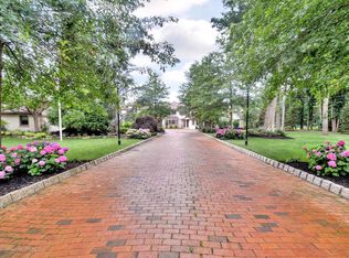 66 Oakes Rd, Little Silver, NJ 07739