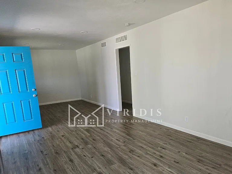 2312 Castro Ln — Photo 5