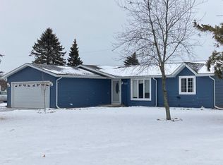 140 East Ln, Belgium, WI 53004