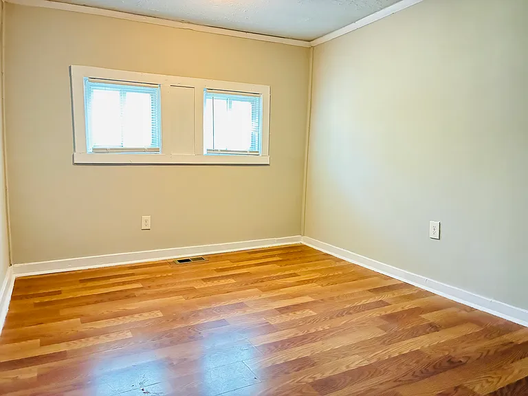 1110 Sykes St — Photo 13