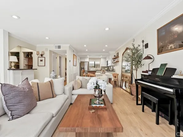 14332 Dickens St Unit 20, Sherman Oaks, CA 91423