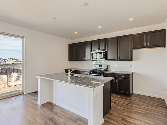 3rd image of 27637 E Maple Ave