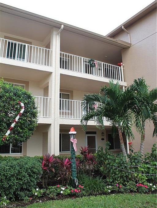 1st image of 7320 Glenmoor Ln #205