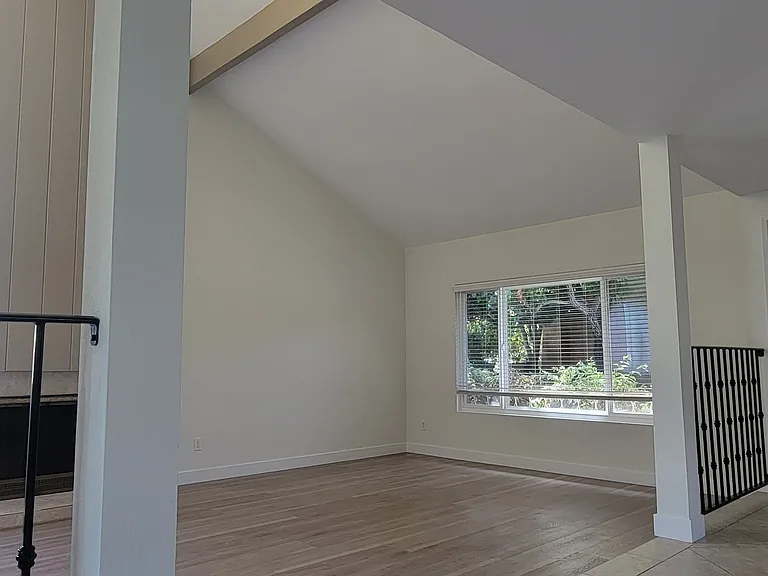 19326 Tomlee Ave — Photo 10