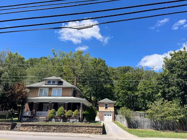 1006 Virginia Ave, Bluefield, VA 24605