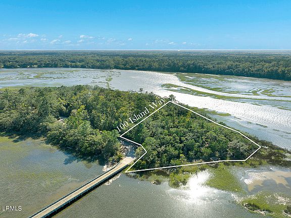 3rd image of 100 Island Way
