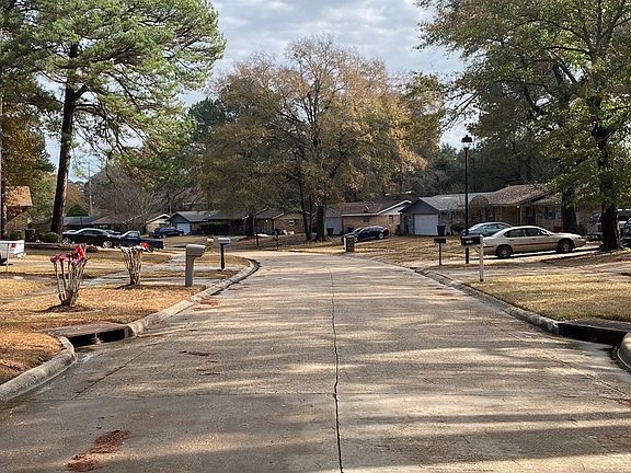 4th image of 2818 Jonathan Ln