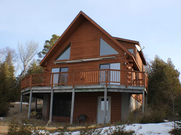 22921 E Crab Point Rd, Drummond Island, MI 49726