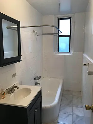 Rented by Lang Realty LLC | media 19