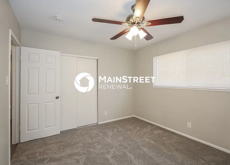 2126 Citroen St — Photo 7