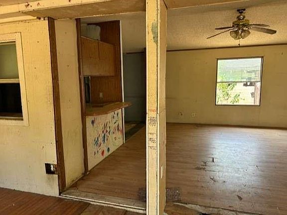 5th image of 3702 Park St