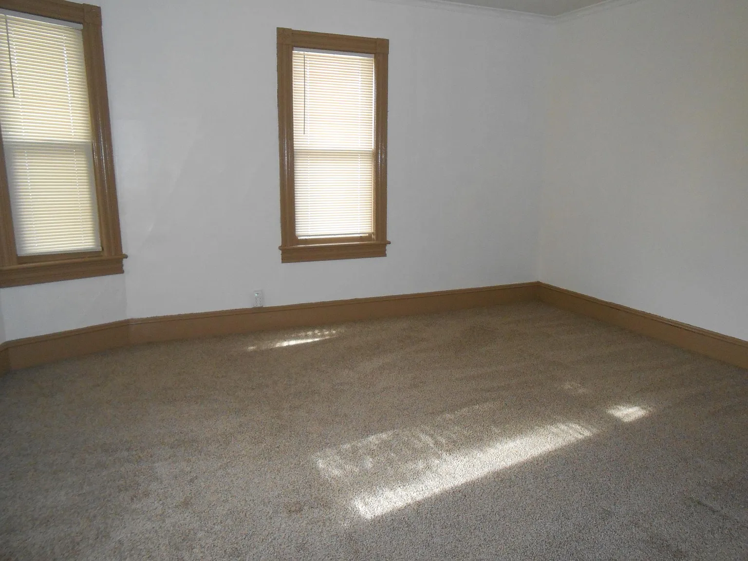2 bed, 1200 sqft, $1,400 — Photo 2