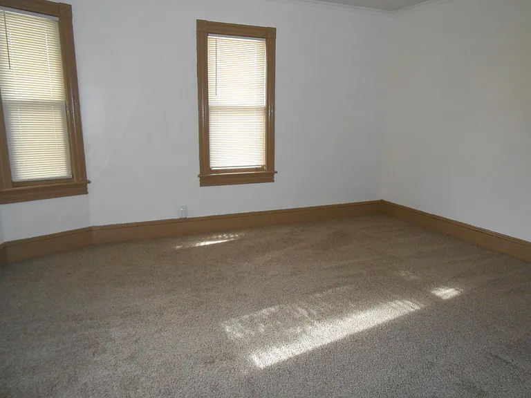 729 S Webster Ave #1 — Photo 2