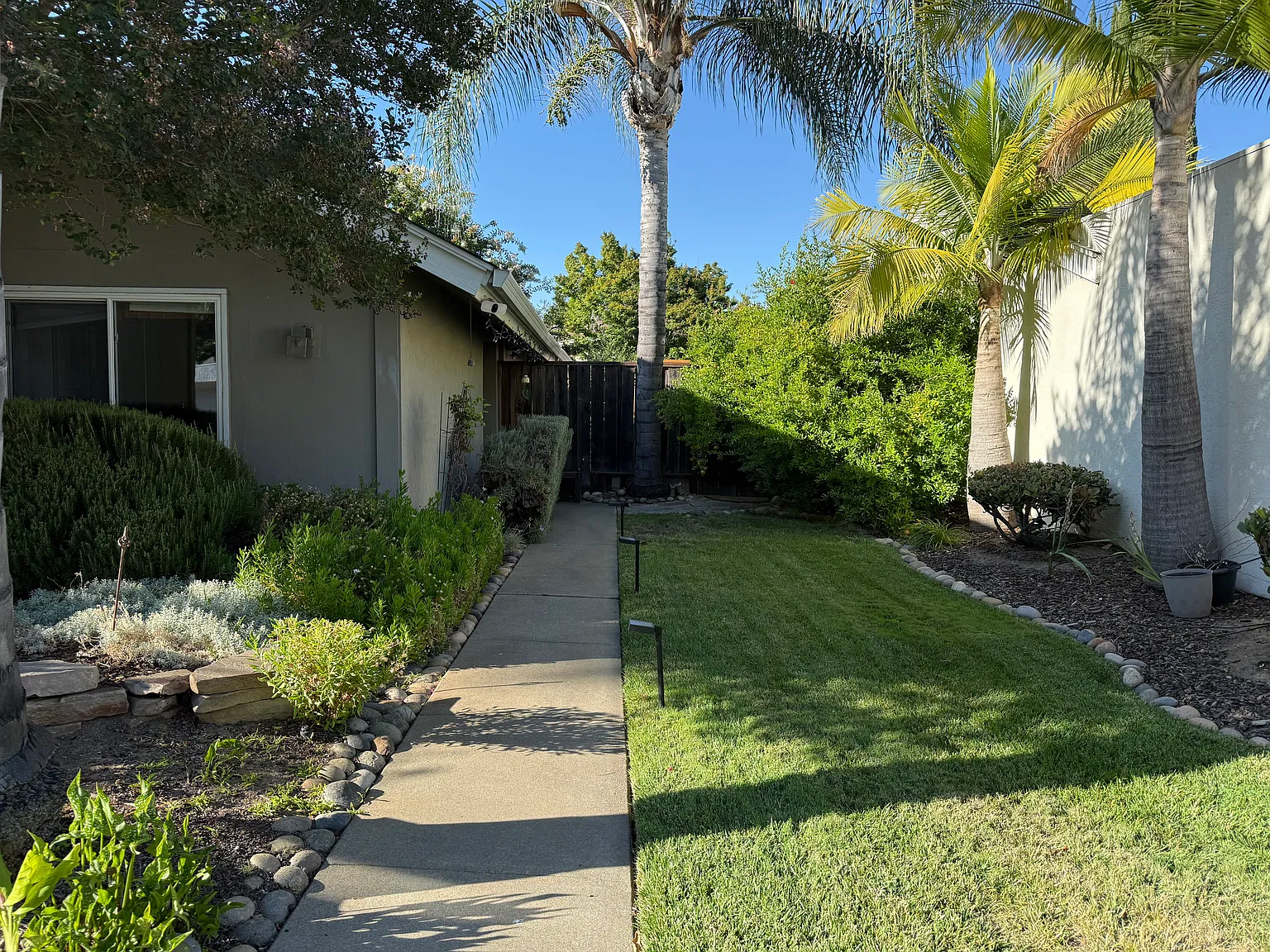 3 bed, 1462 sqft, $4,750 — Photo 3