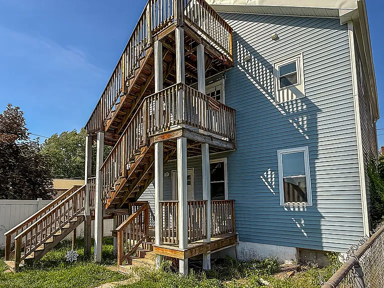 305 Willow St #R — Photo 14