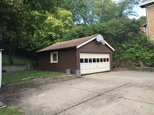 372 Probasco St — Photo 12
