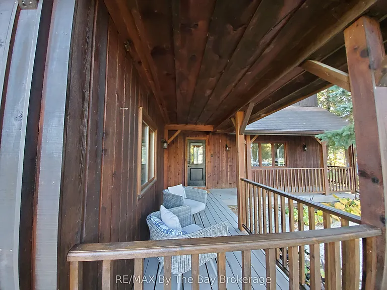 22 Woodcrest Ave — Photo 3