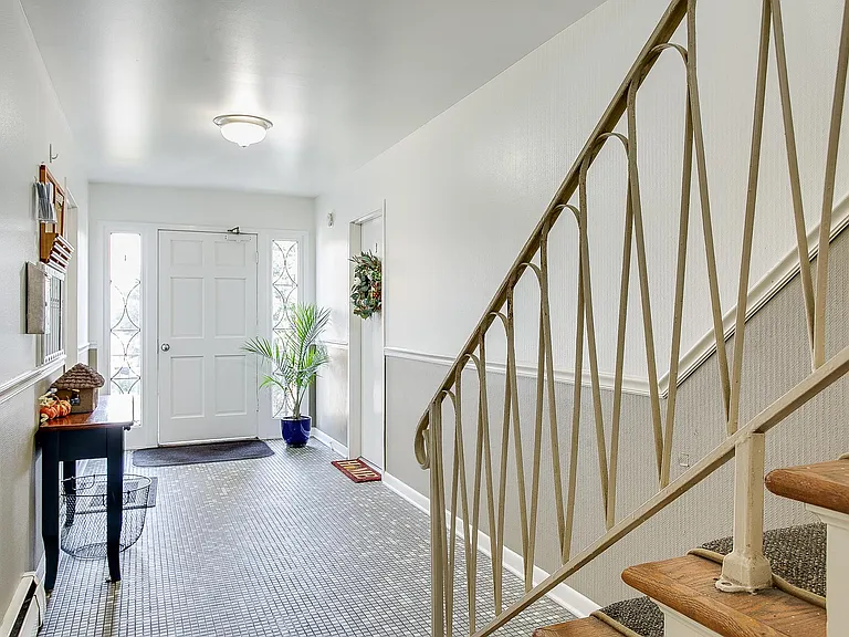 3733 Hillsboro Rd #5 — Photo 3