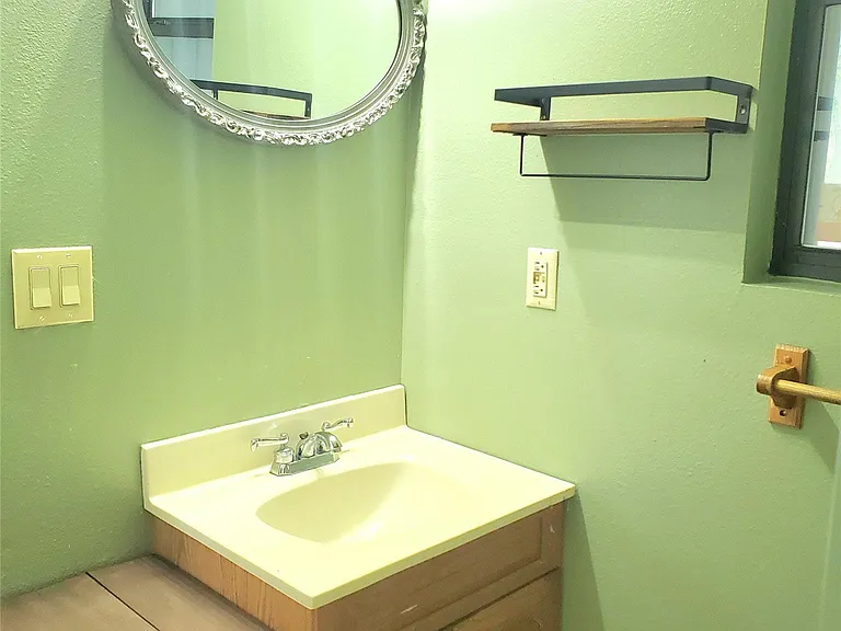 1052 Hidden Hills Dr — Photo 11