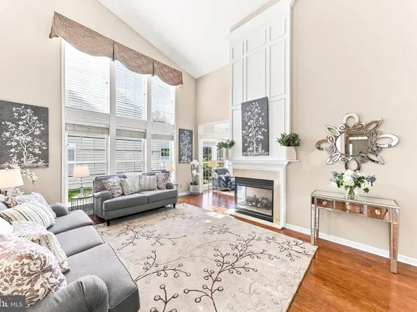 103 Lantana Dr, Kennett Square, PA 19348