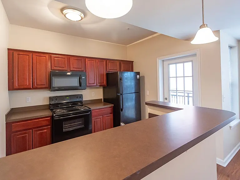 Morton Mansions Apartments — Photo 24