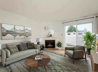 2529 Wark St #405, Victoria, BC V8T4G7