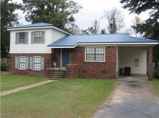 502 Woodlore Dr, Chickasaw, AL 36611