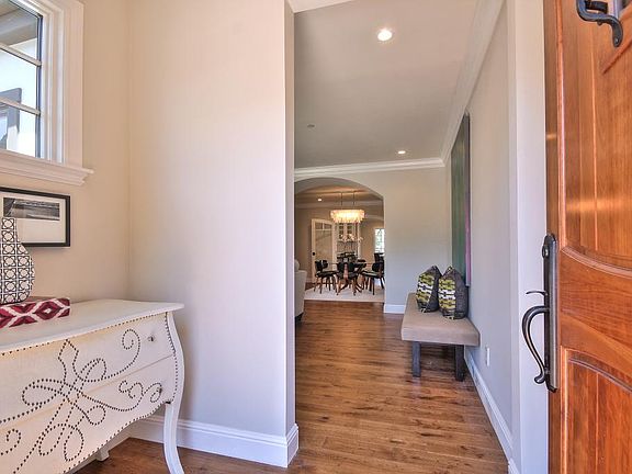4th image of 1048 Balboa Ave