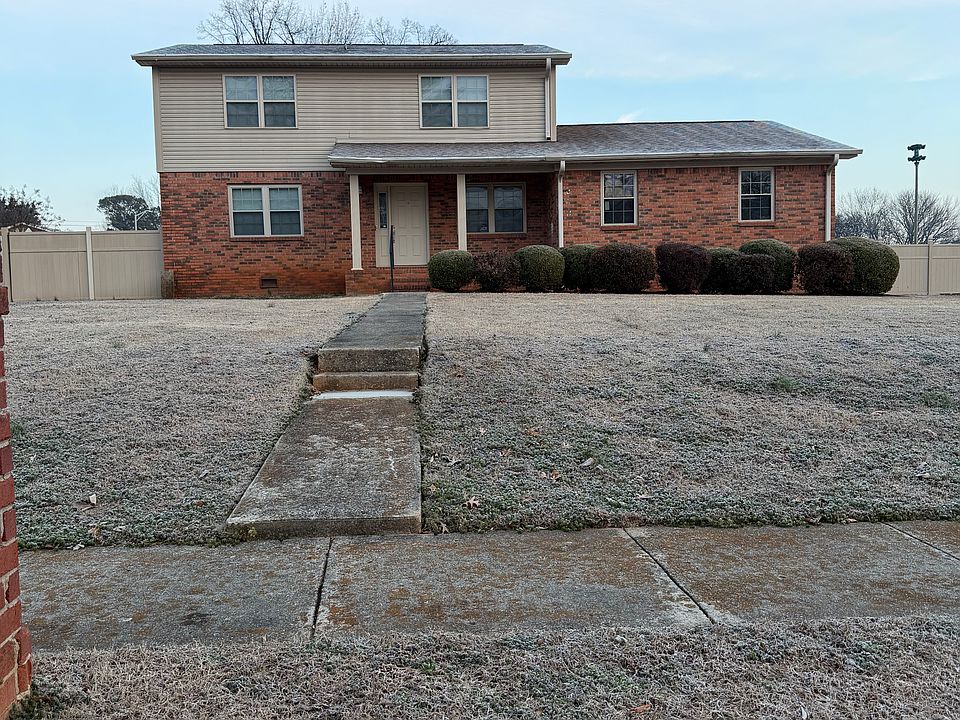 1st image of 3400 Tall Timbers Cir NW