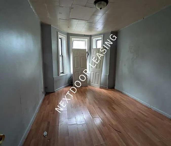 21 Bergen Ave #2M — Photo 11