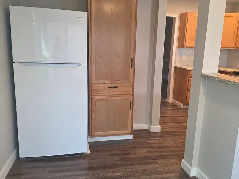 517 N Main St — Photo 19