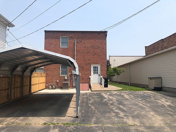 4th image of 216 S Riverview St #A