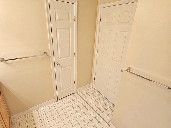 5th image of 100 Watkins Pond Blvd APT 104