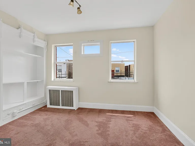 1519 Emily St — Photo 24