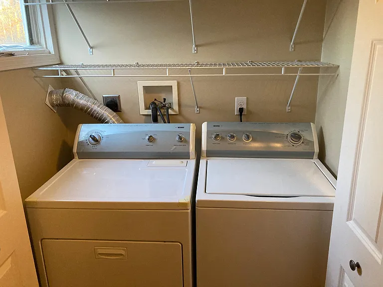 555 Bedford St #2 — Photo 12